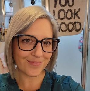 Meet your Posher, Trina